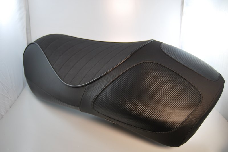 Monositzbank "Evolution" für Vespa GTS﻿