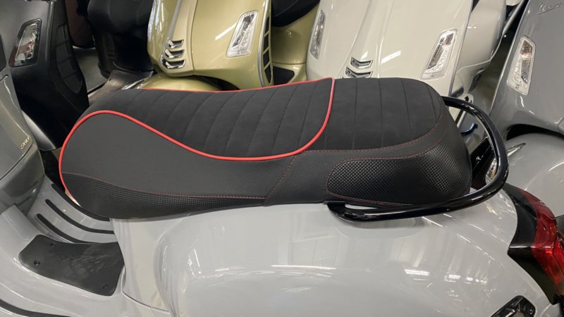 Sitzbank "Evolution" EvoDuo 2 für Vespa GTS 125/300 ab BJ 2014 Carbon Optik﻿
